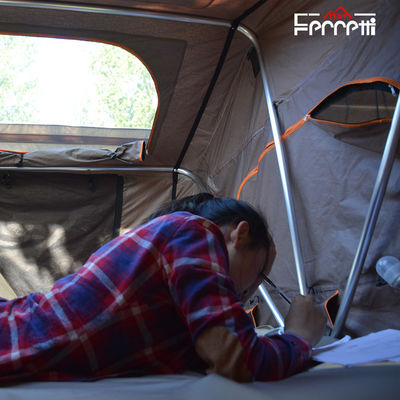4WD Adventure Truck Roof Top Tent com um quarto em estilo de jogo de campo e camuflagem